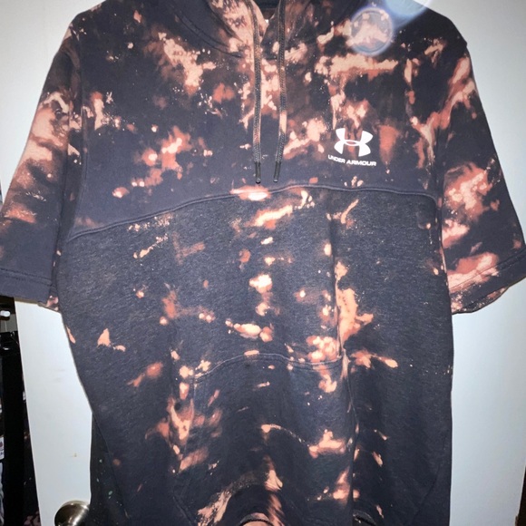 Under armor short sleeve hoodie - Picture 4 of 4